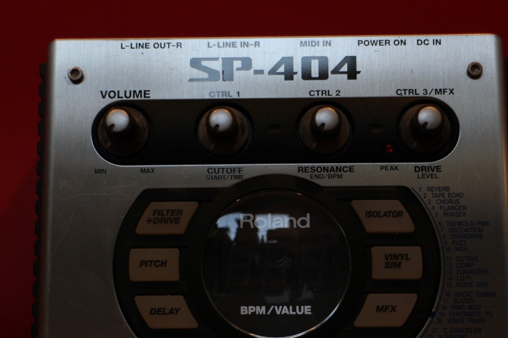 USED Roland SP 404 Sequencer Sampler U2962 260417