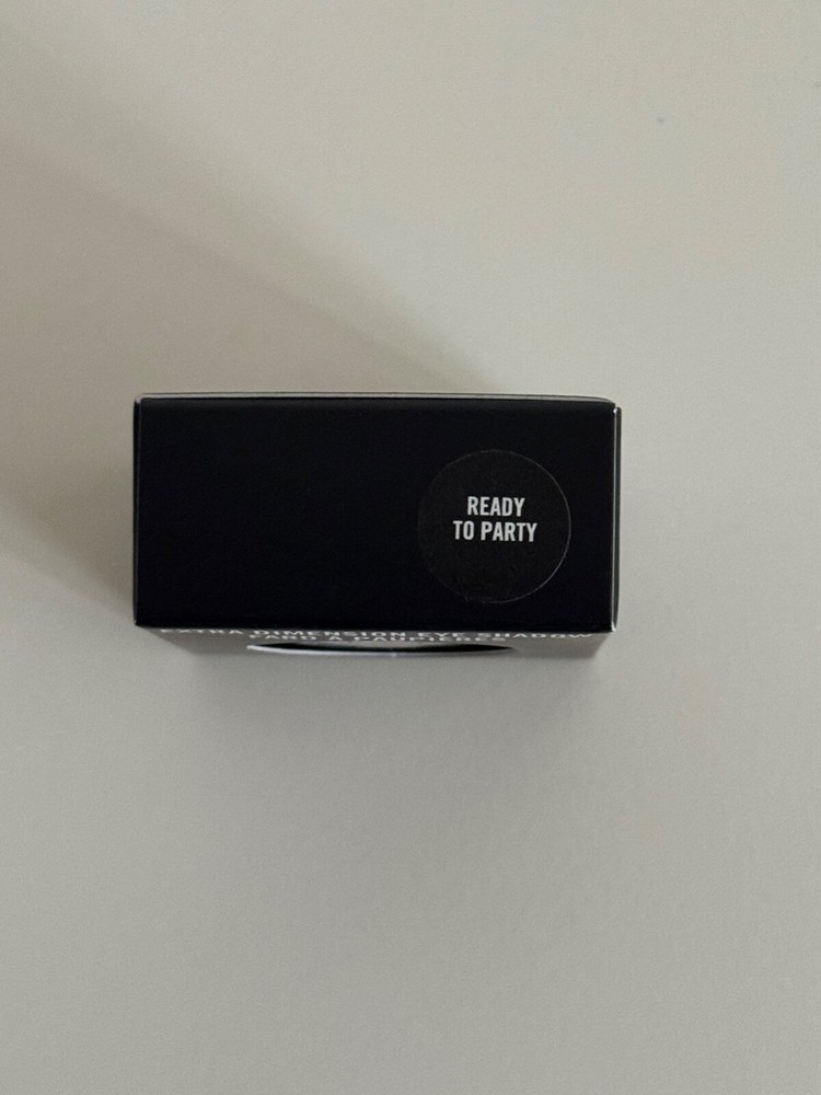 NIB MAC EXTRA DIMENSION Eyeshadow READY TO PARTY Eye Shadow