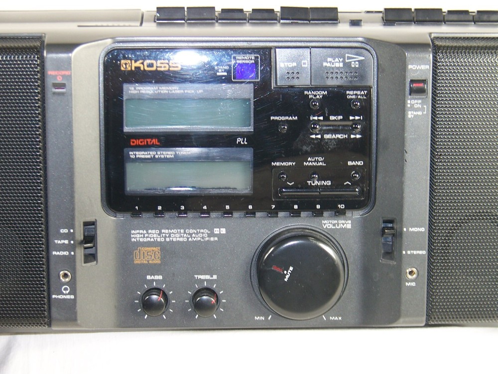 KOSS BOOM BOX PC80 STEREO SYSTEM DOUBLE CASSETTE PLAYER CD PLAYER READ! NICE!!
