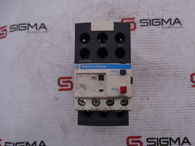 SCHNEIDER ELECTRIC LAD7B106 RELAY