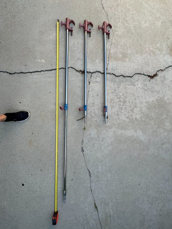 Mole Richardson Telescoping Hanger with Baby Stud Adjustable Height (4-7ft)