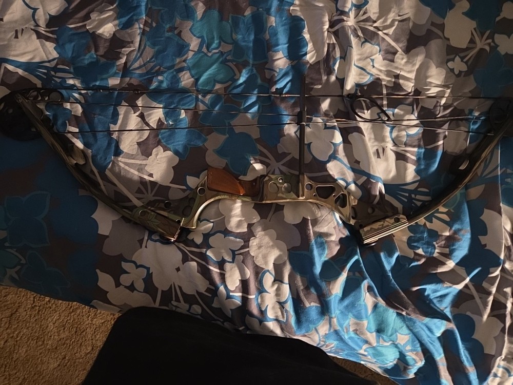 Mathews SE4 Solo Cam Compound Bow RH