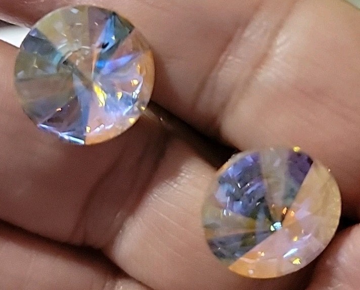 Rovoli AB Pierced Earrings Silvertone