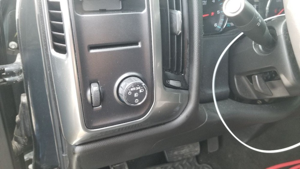 17 CHEVY SILVERADO 1500 4.3L AIR SHUTTER