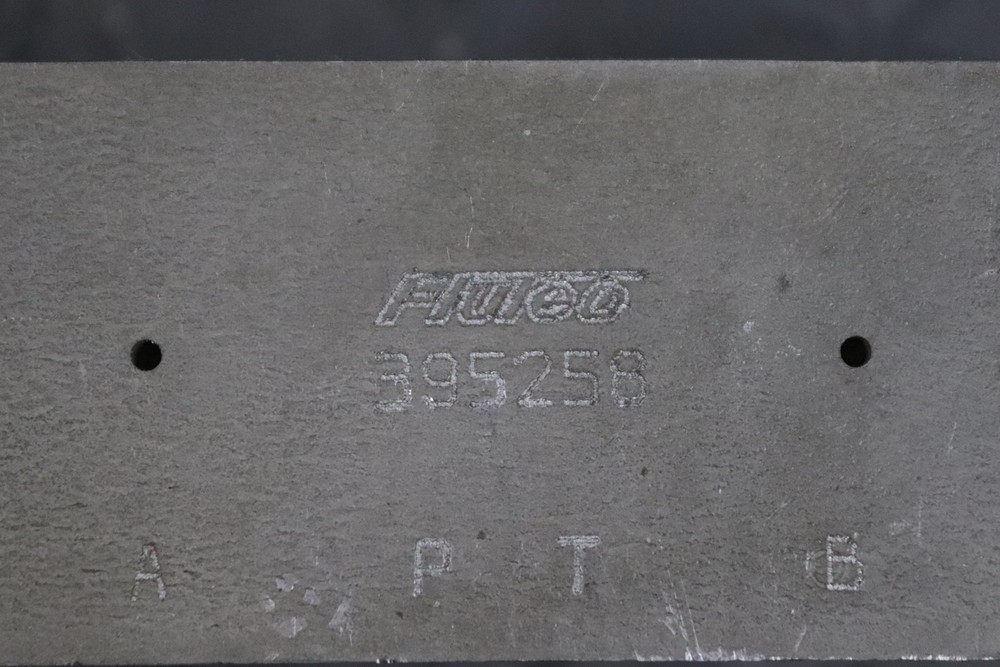 Flutec DB4E-012-200V Pressure Reducing Valve 48/99 + 395258 Used