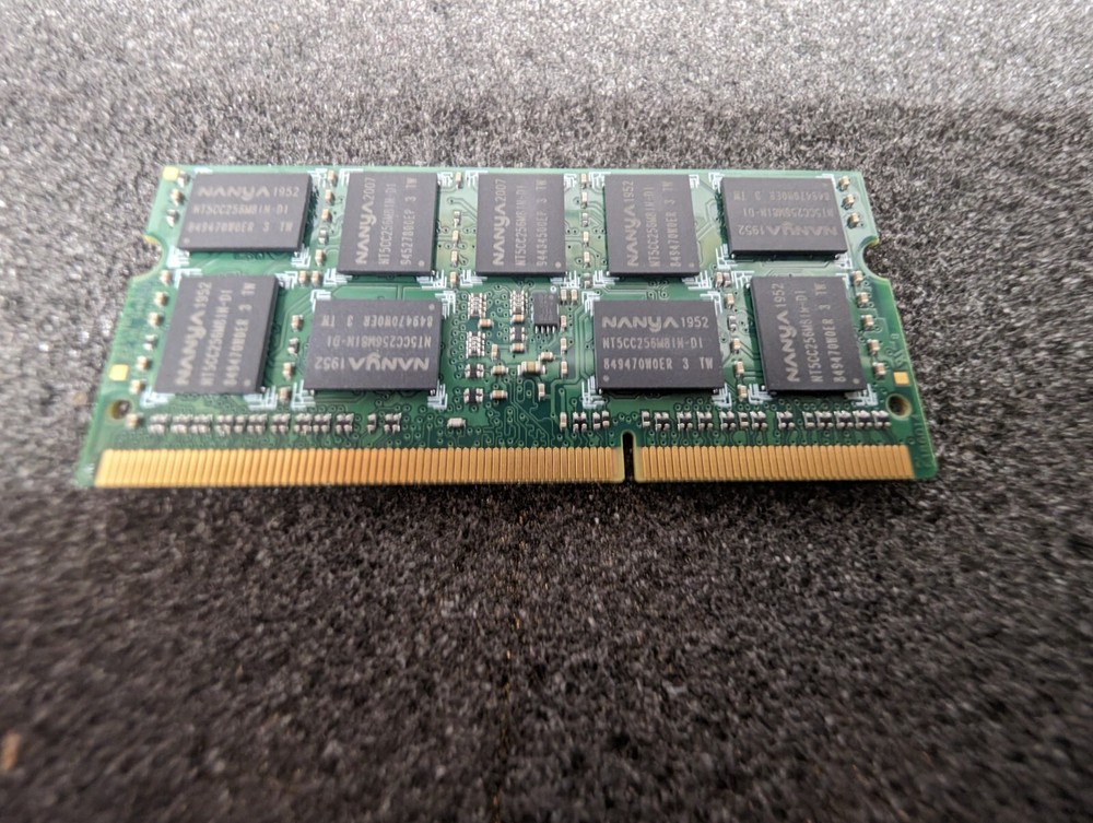 New, Memphis Electronics, D3SO512M726GL-B28NI, Memory Module 4GB ECC SODIM