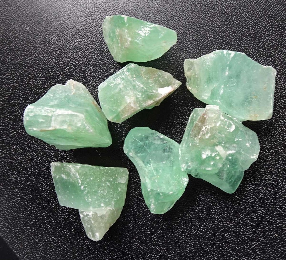 Emerald Calcite - 7 Rough Stones r1054