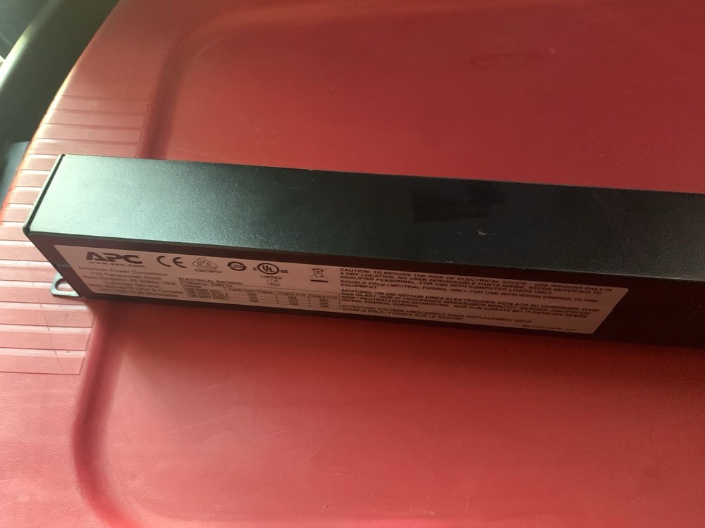 APC AP9559 – Rack PDU, Basic, 1U, 10A, 230V, (8) C13