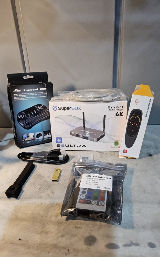 ¥Superbox S6Ultra Smart Media Player 6k Android 12+bundle (READ DESCRIPTION)