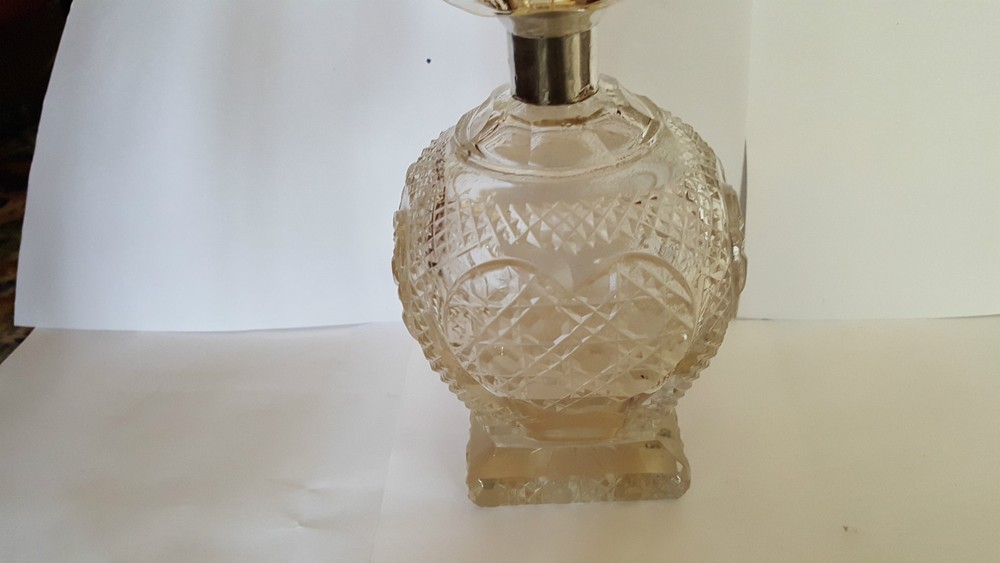 Cut Glass Scent Bottle with Silver Collar - dated 1907