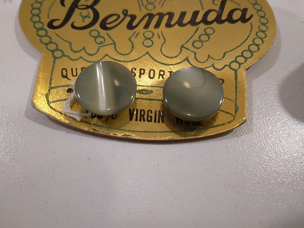 ANTIQUE SEWING THIMBLE AND BUTTON LOT