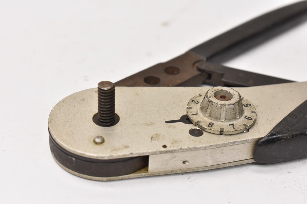 Daniels MFG MH810 Crimp Tool, 1501
