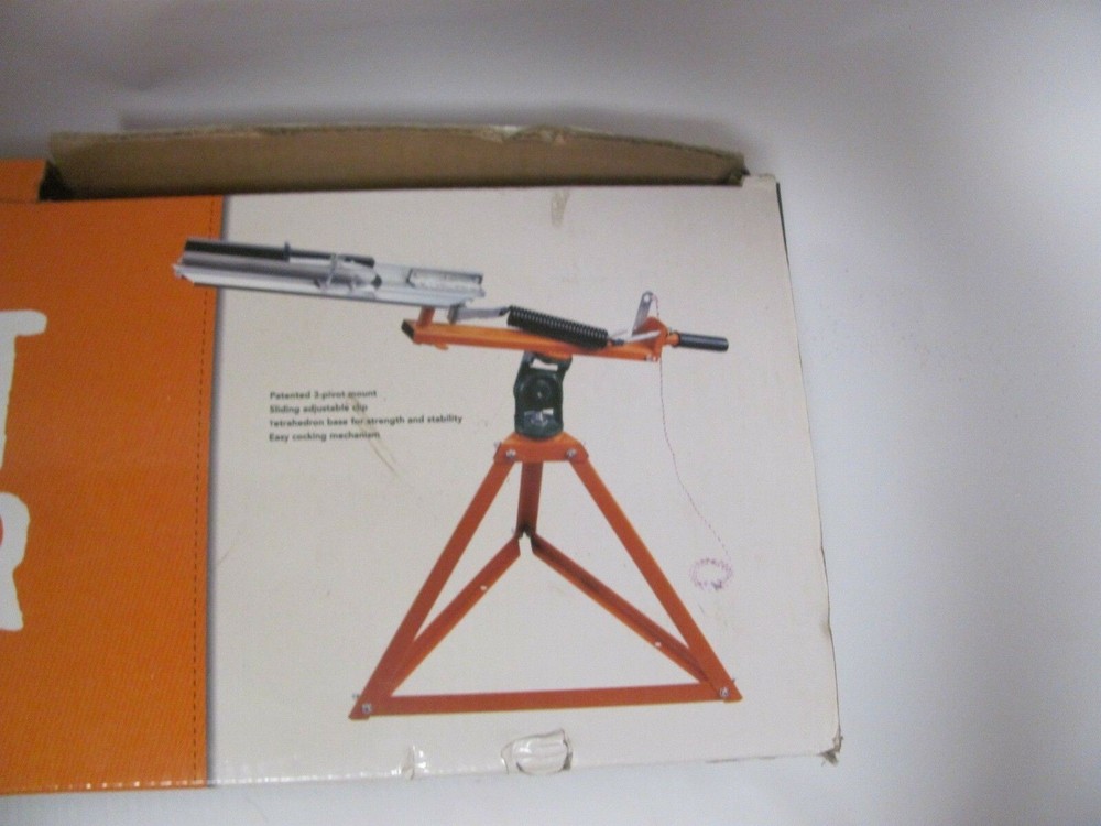 FIELD AND STREAM TARGET THROWER