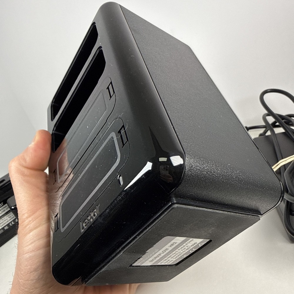 Lexar Professional Workflow HR2 Hub w/ cables
