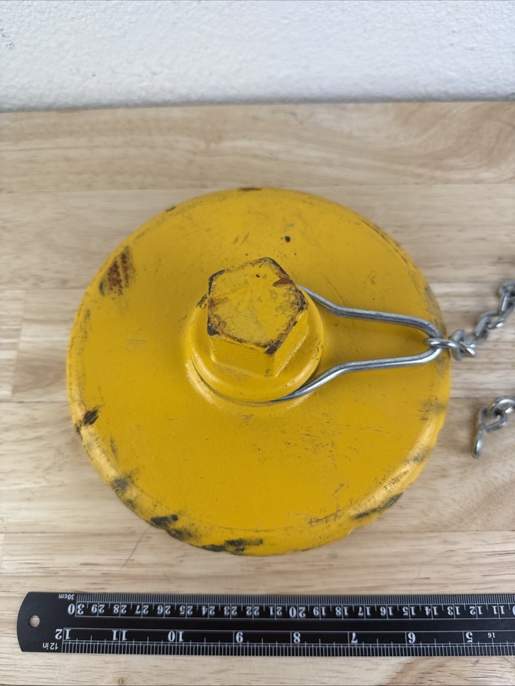 Fire Hydrant Cap With Chain Yellow Color Cast Iron