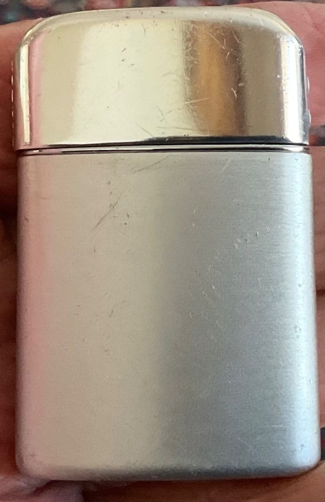 Vintage Ronson Typhoon Lighter / Working