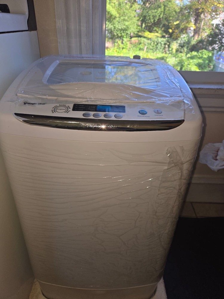 Magic Chef Compact Portable Top Load Washer with Space Saving Design, White