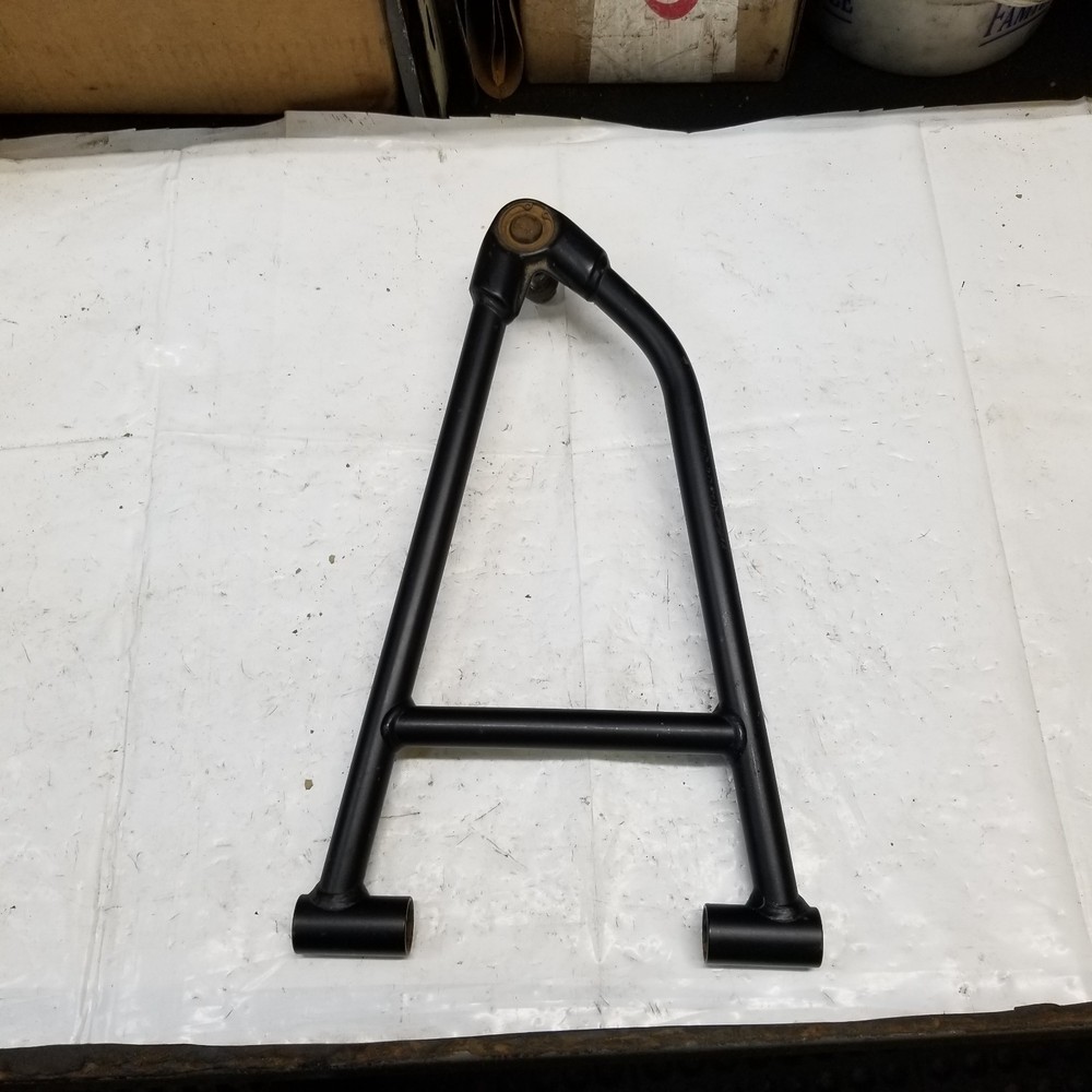 2016-2018 Polaris Axys Rush Switchback OEM left upper control A arm 1824381