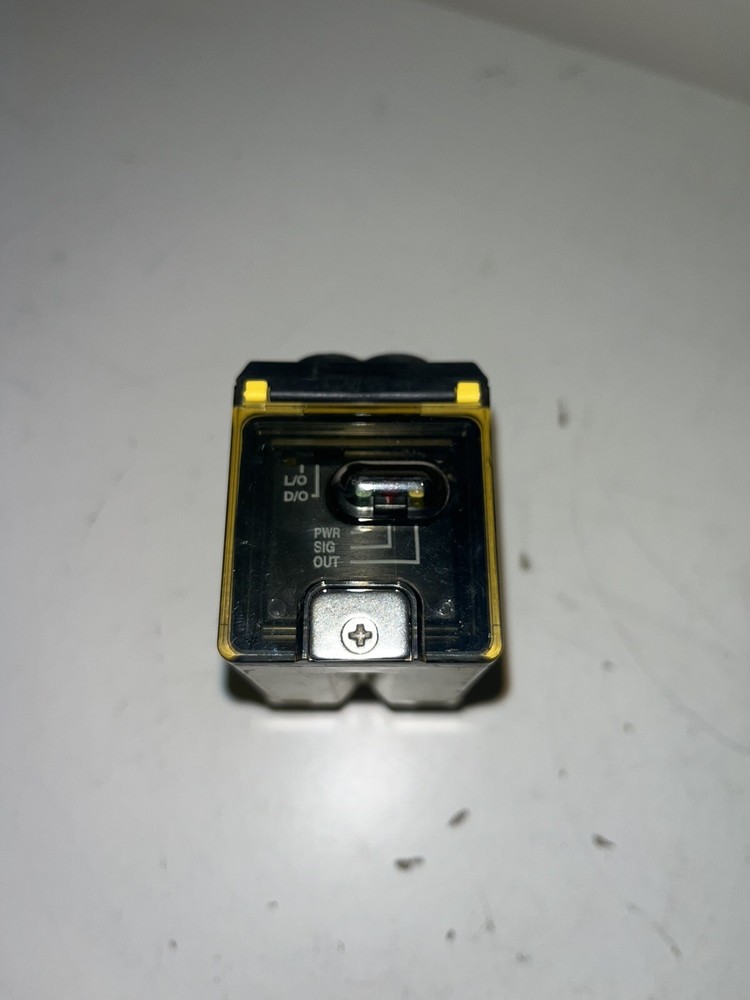 BANNER Q45VR2FQ sensor Used Fast Shipping