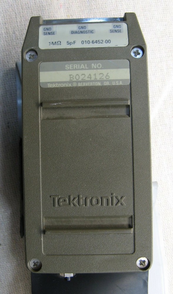 Tektronix P6452 EXT Clock Probe - Logic Analyzer