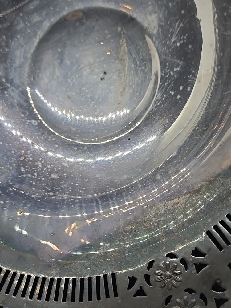 FRIEDMAN SILVER CO. SILVERPLATE PEDESTAL BOWL