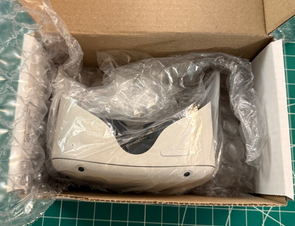 Oculus Meta Quest 2 Virtual Reality 64GB Fully Functional replacement Headset