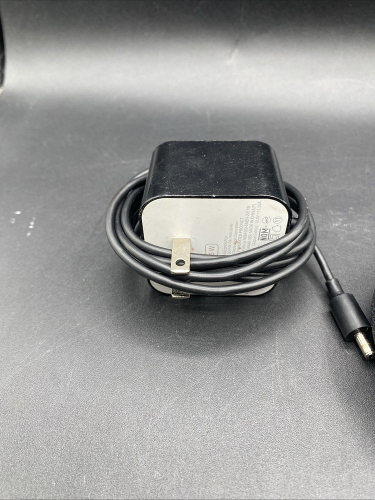 Amazon Echo Dot (3rd Generation) Smart Speaker - Charcoal W/Power Adapter Flaws