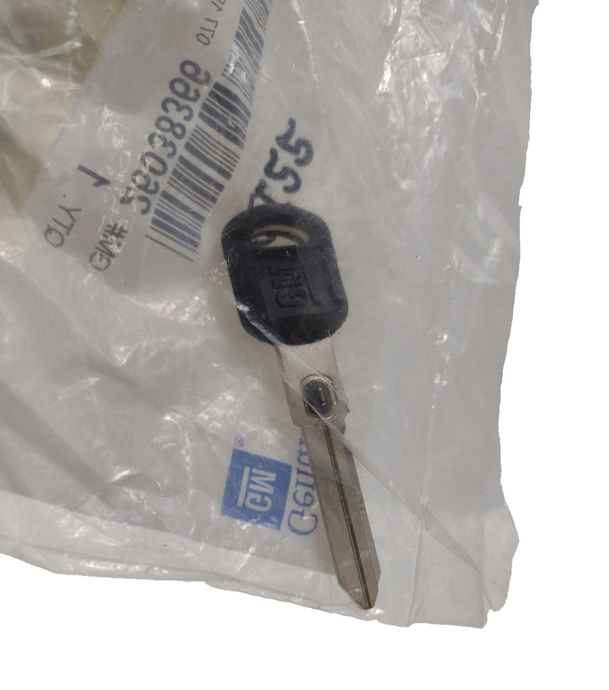 Genuine OEM GM Ignition Key 26038366