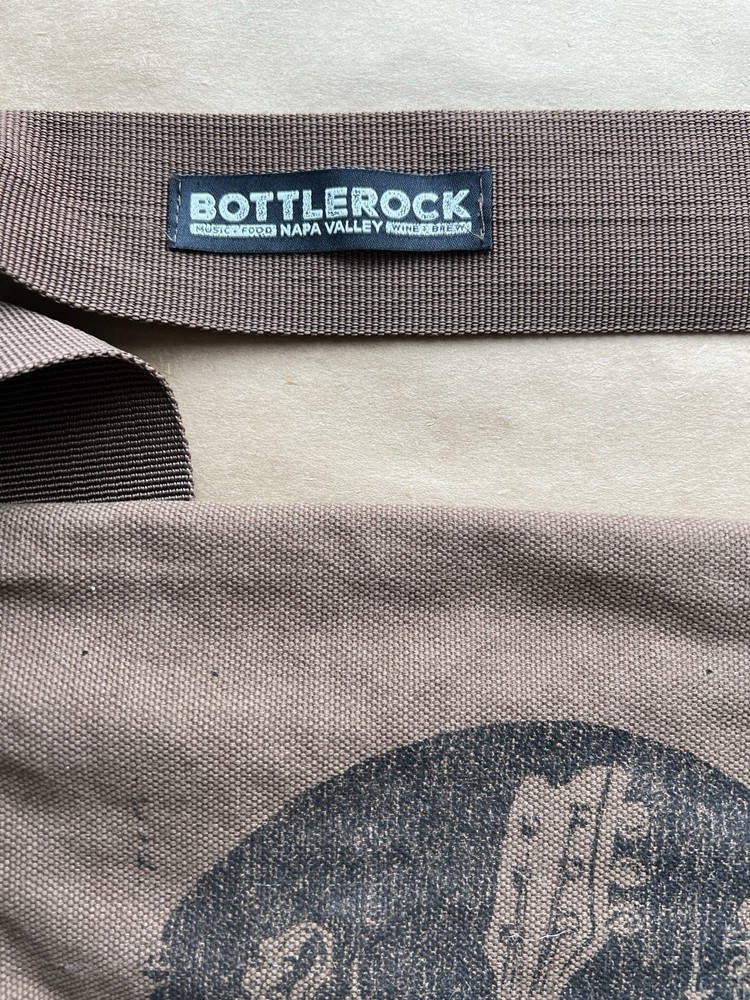 Bottlerock Brown 16" Canvas Backpack