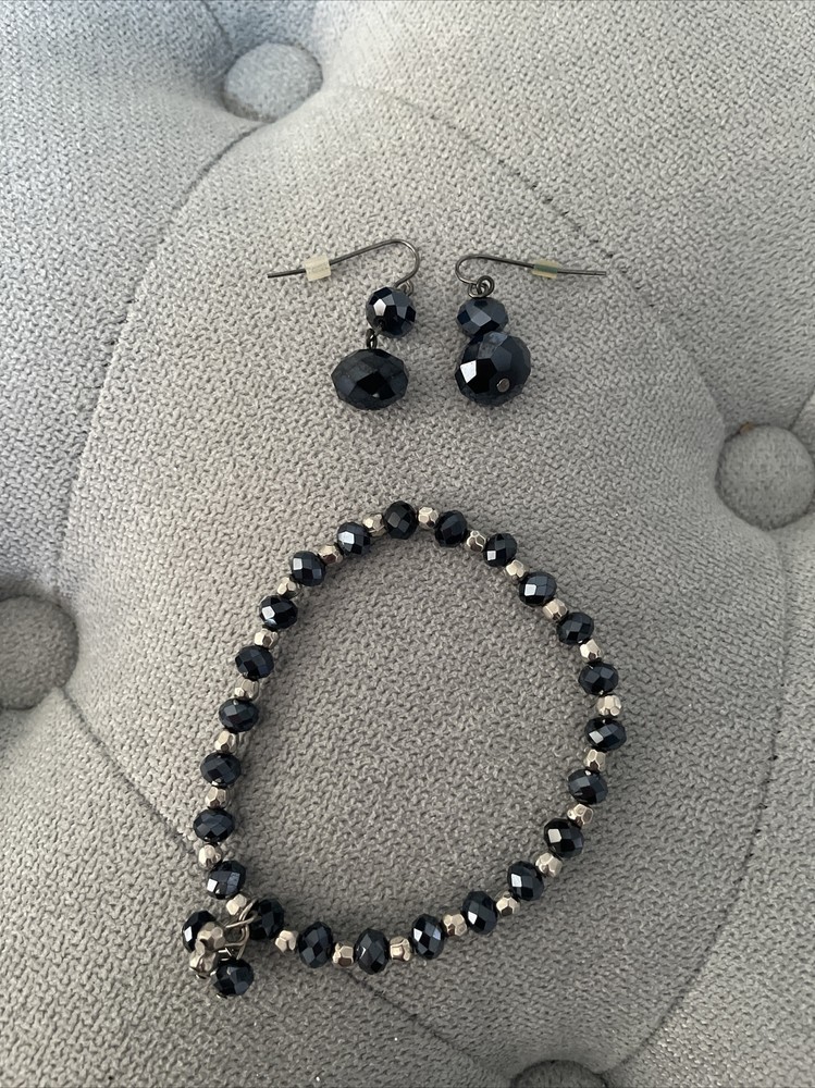 Bracelet and Earring - Silver And Charcoal