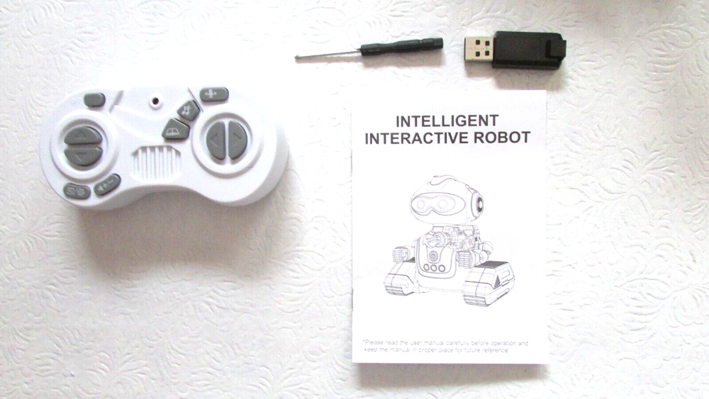 JRC Cady Wish 2.4G Intelligent Interactive Remote Control Robot WHITE