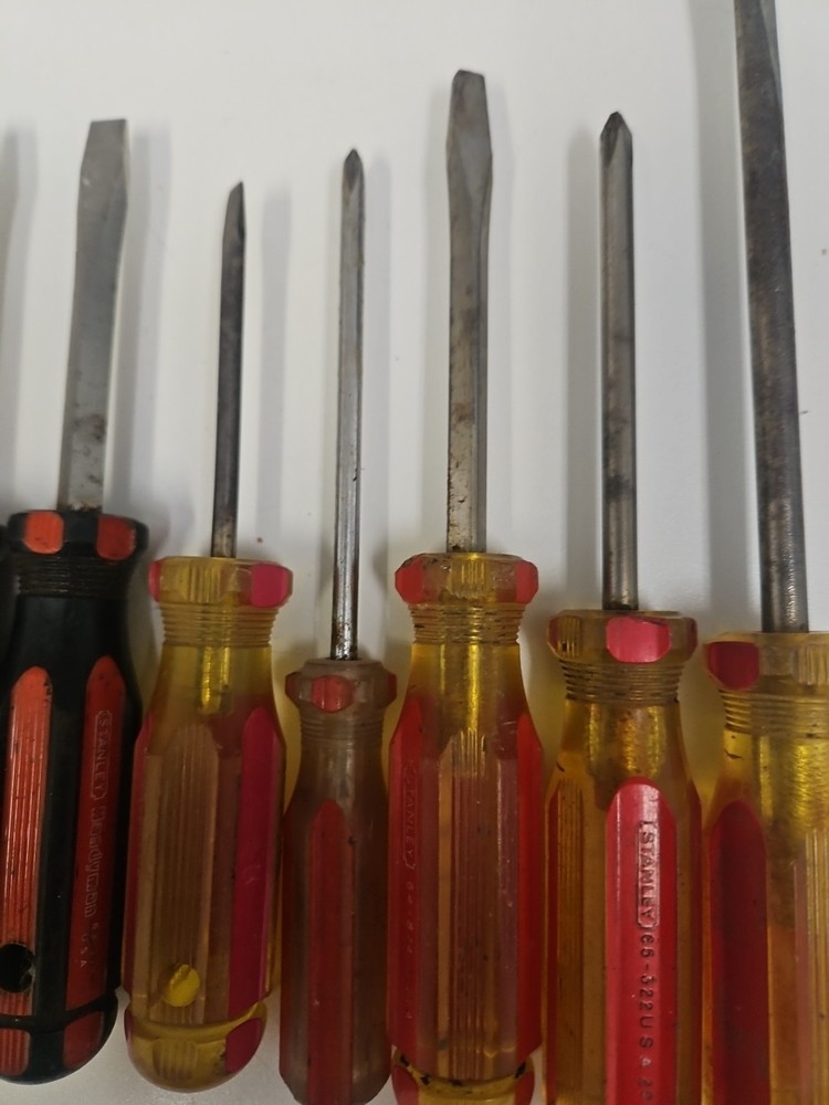 10 Vintage Stanley Screwdrivers