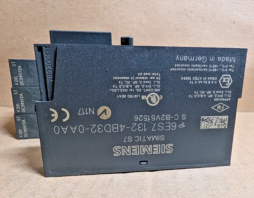 Siemens 6ES7132-4BD32-0AA0 SIMATIC DP 4DO Digital Output Module, 24VDC, ET200S