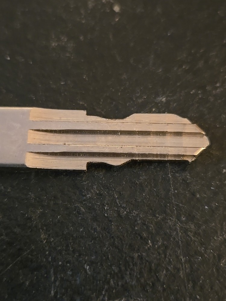 GREENWALD SENTINEL KEY CODED G1916 (3D5)