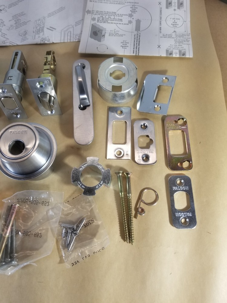 Falcon H2 101L Dane Handle 626 Satin Chrome Interconnected Lock