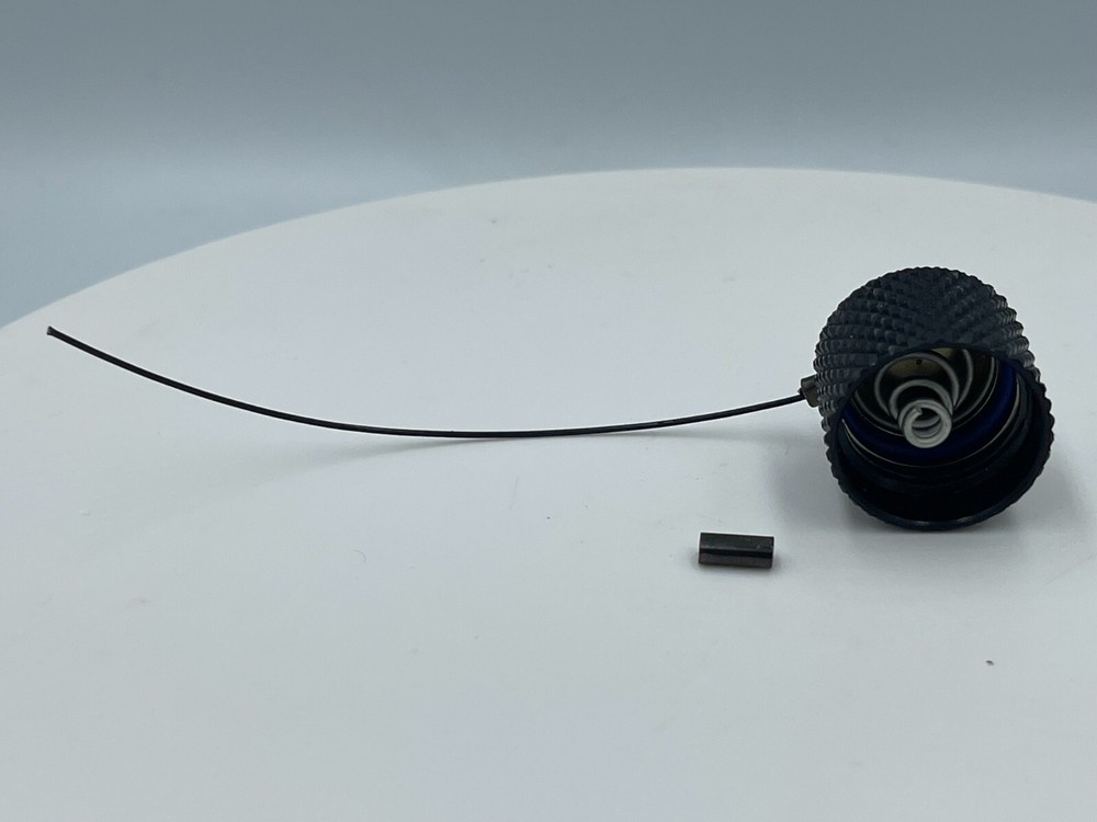 Battery Cap for PVS-14 Monocular with Lanyard