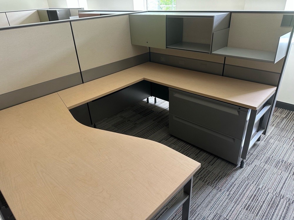 Herman Miller Cubicle Desk Set