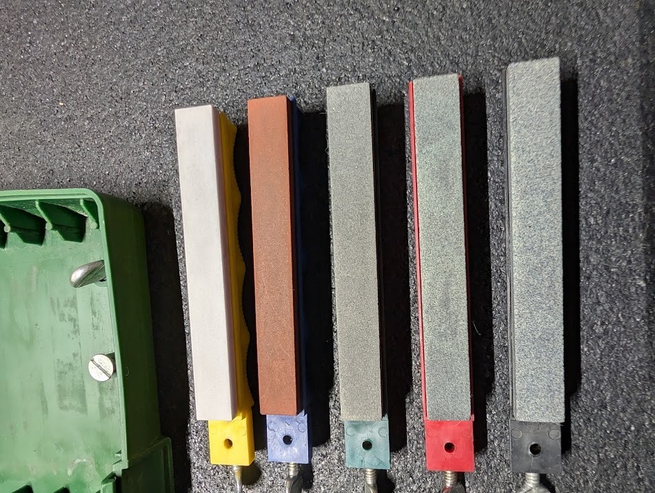 lansky deluxe 5-stone sharpening system