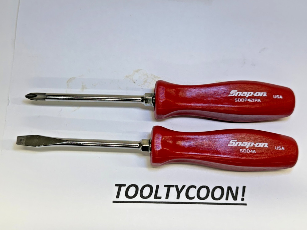 SNAP-ON NEW 2PC HARD HANDLE  SCREWDRIVER SET! RED