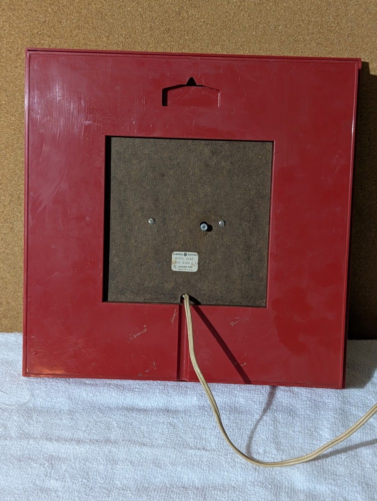 1960's General Electric Clock Model 2548 - Tested/Works