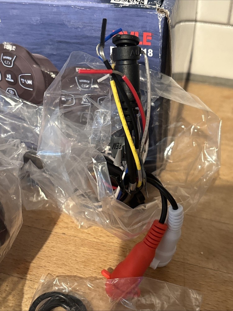 Pyle Amplified Wireless Bluetooth Audio Controller - 300 Watt Bluetooth Media