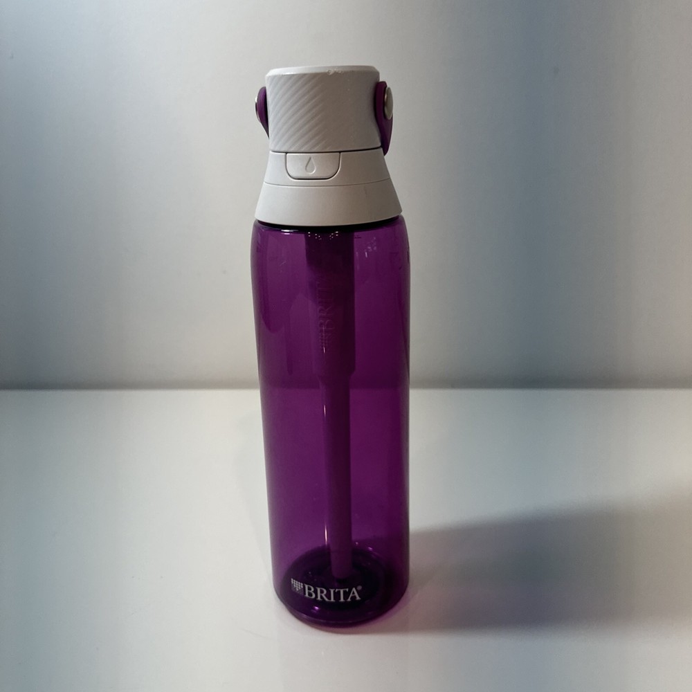 BRITA FILTERING WATER BOTTLE Purple