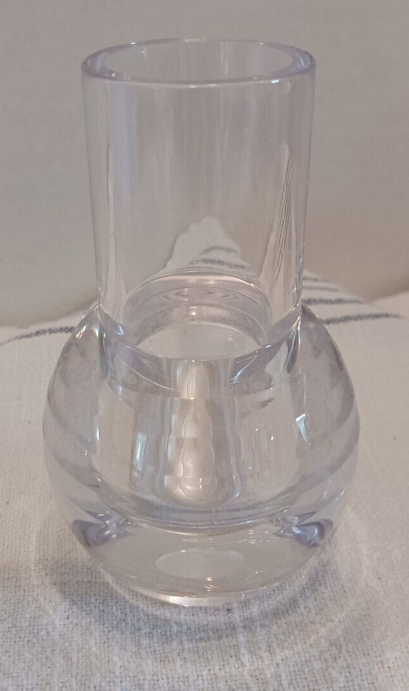 Carlisle Acrylic Vase