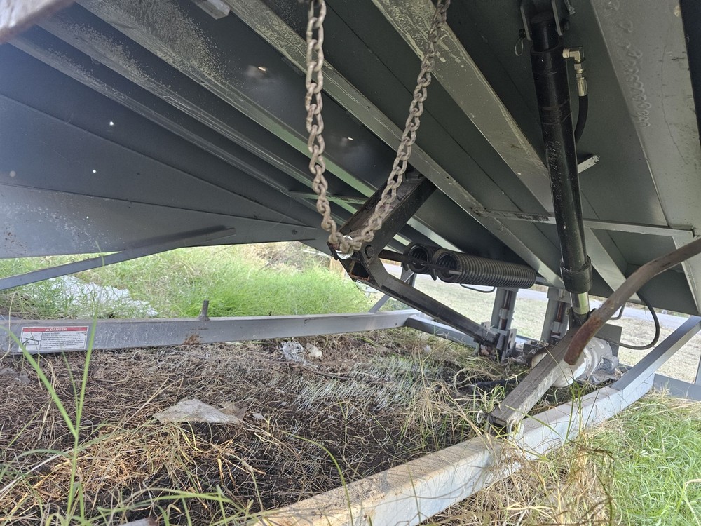 Serco PAL Series Power-Assisted Dock Leveler