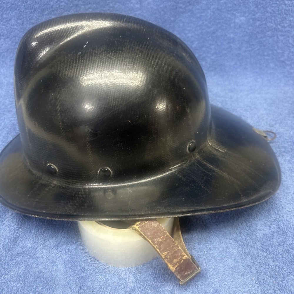 VINTAGE FIREFIGHTER HELMET FIREMAN FIRE