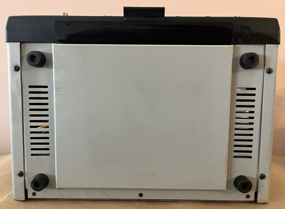 Sencore VA62 Universal Video Analyzer W/ Manual - Powers On Not Further Tested