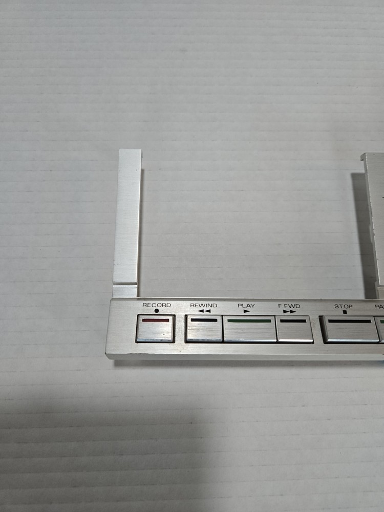 Sanyo RD-5370 Cassette Deck Button Assembly