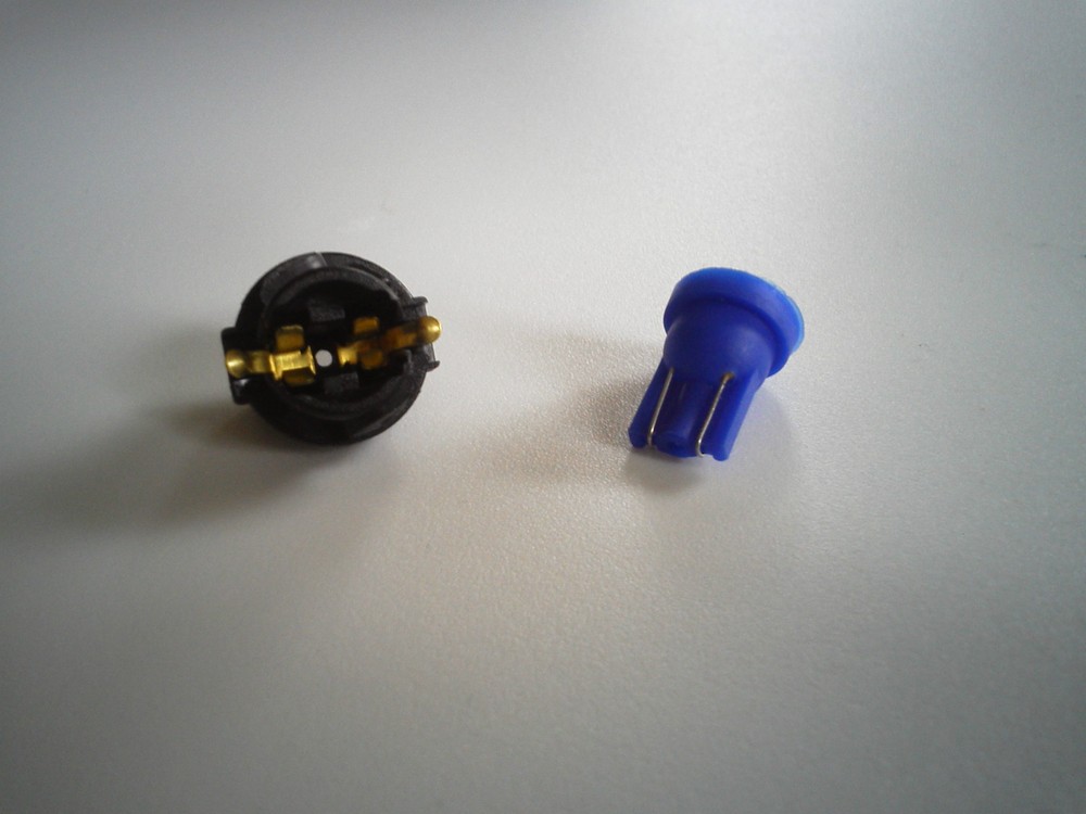 Fit Lincoln 10 Blue 4 LED Dashboard Instrument Panel Indicator Light Bulb Socket