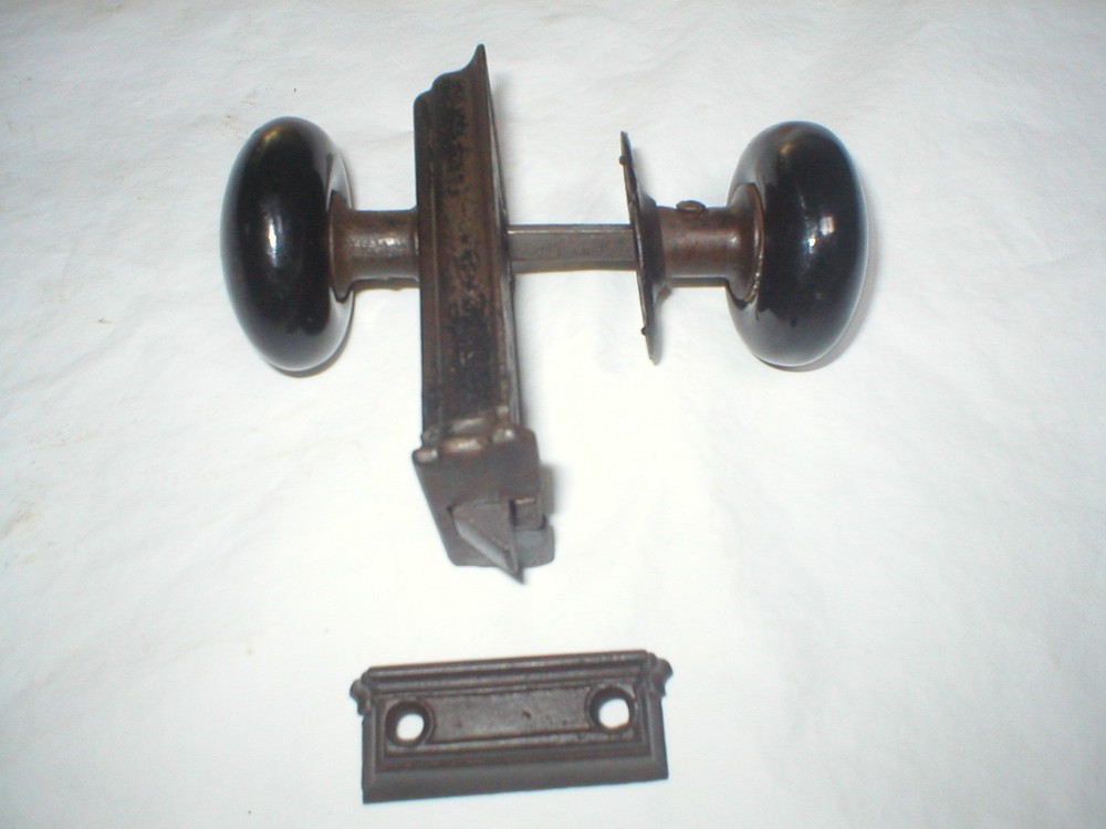 Antique Surface Mount Door Hardware with Porcelain Knobs