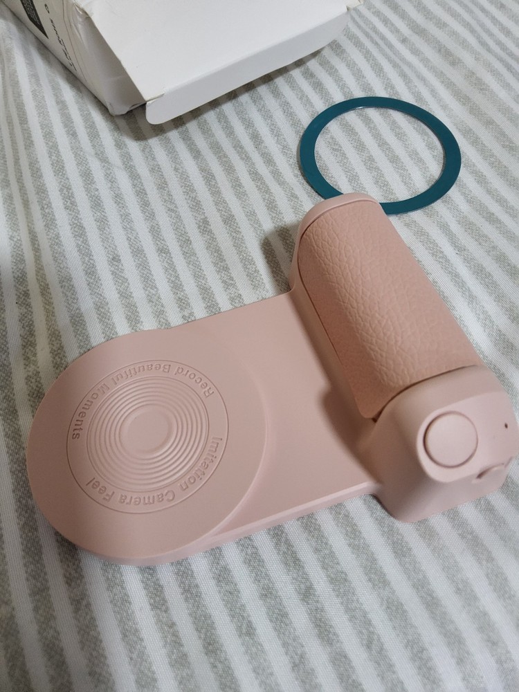 Pink camera handle for phones Wireless